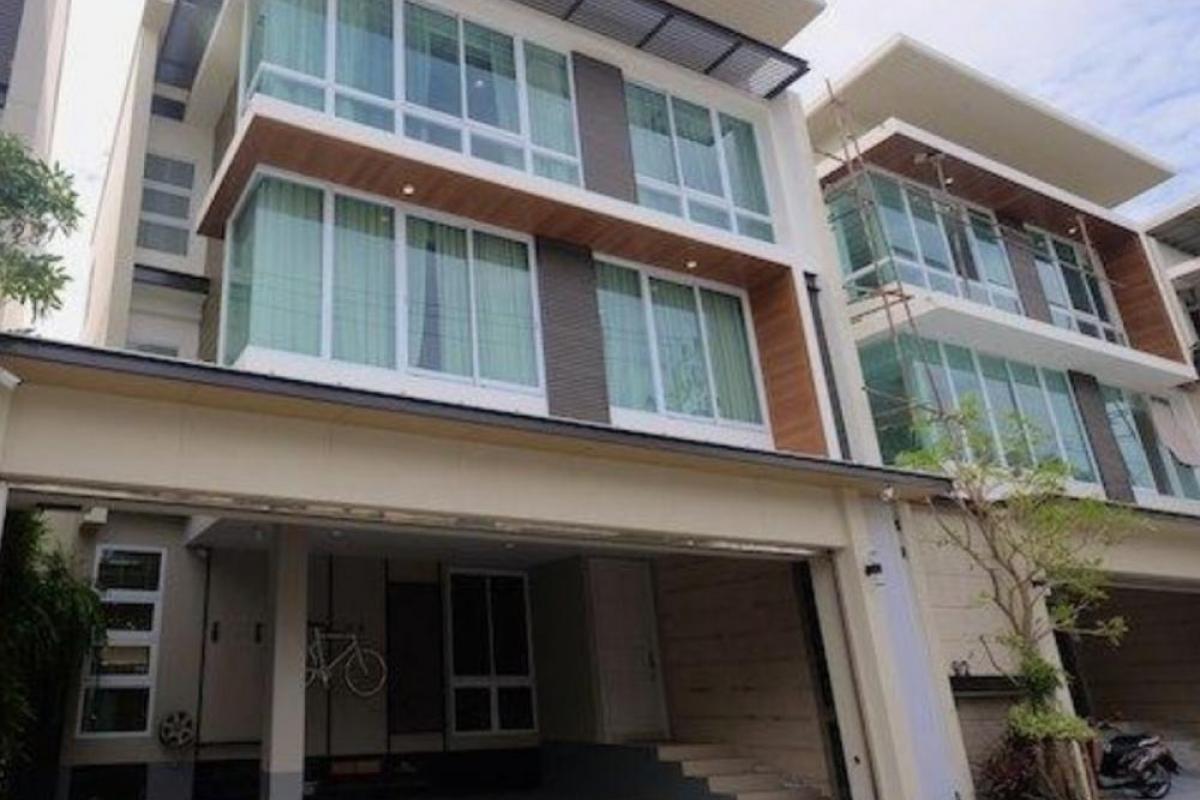 ขายทาวน์เฮาส์ 3ชั้น 5ห้องน้ำ 3 ห้องนอน สามเสนใน-พญาไท-กรุงเทพฯ