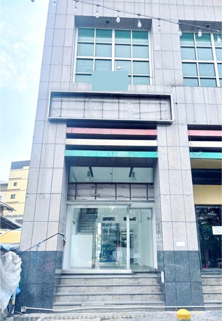 ให้เช่า ห้องหน้าอาคาร มีชั้นลอย 200 ตร.วา. MRT วัดมังกร สามยอด 600 ม. มหาจักร หลวง มหาไชย แม้นศรี 60 ตร.ม. เยาวราช สารพัดช่างพระนคร 600 ม. 