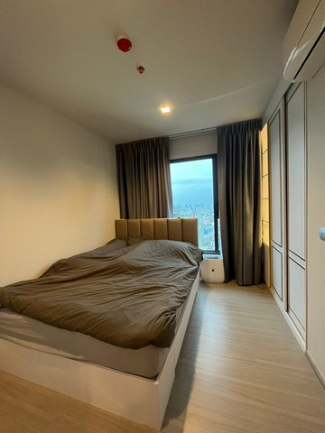เช่า RR124 Life Asoke Rama9 ห้องสวยพร้อมอยู๋ เฟอร์นิเจอร์ครบครัน