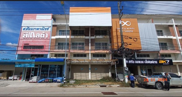 ขายอาคารพาณิชย์ 3 ชั้น ถ.สุขมวิท (ทล.3) ต.สัตหีบ อำเภอสัตหีบ จ.ชลบุรี
