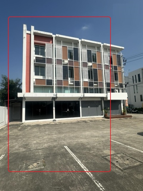 ขาย-เช่า อาคารพาณิชย์ 3 ชั้น RIS School มีนบุรี 5.8กม. ถ.ร่มเกล้า MRT มีนบุรี 3คูหา 78ตร.วา. 878ตร.ม.  ติดถนน พร้อมที่จอดรถกว้างขวาง 3นอน 