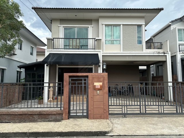 ให้เช่าบ้านเดี่ยว 2 ชั้น 3 ห้องนอน โครงการภัสสร เพรสทีจ ลุกซ์ พัฒนาการ 38 พัฒนาการ 44 เฟอร์พร้อมอยู่
