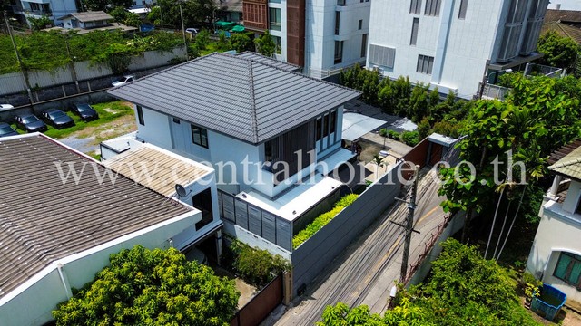 บ้านเดี่ยว ซอยชัยพฤกษ์ สุขุมวิท 65 - เอกมัย Built-in ทั้งหลัง