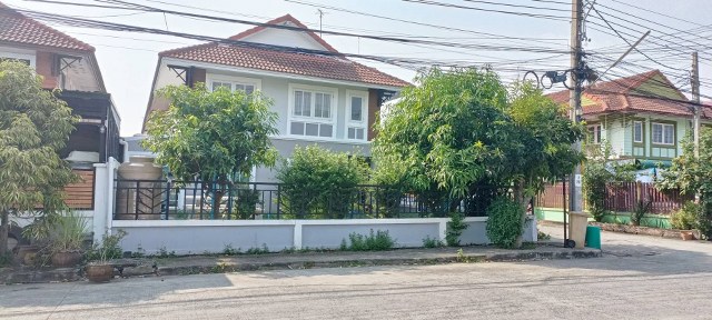 ขาย ทาวน์เฮาส์ 39 ตรว. หลังมุม บ้านพฤกษา 10   ติดถนนบางกรวย-ไทรน้อย  ต.ไทรน้อย อ.ไทรน้อย จ.นนทุบรี