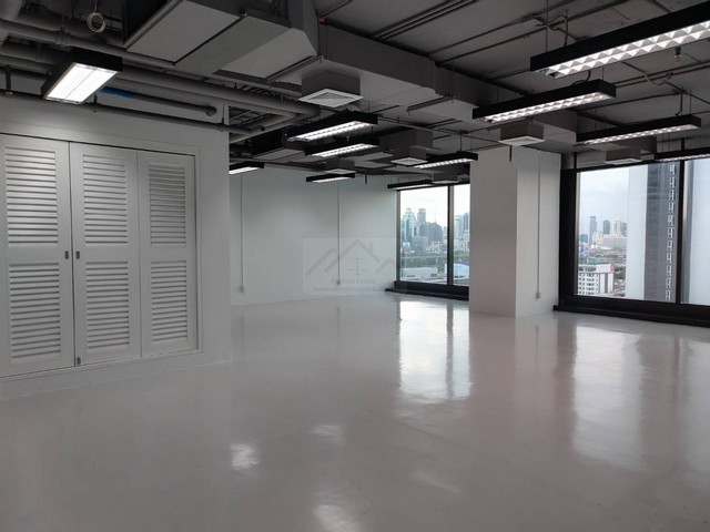 ให้เช่า SKYY9 Centre 109 ตรม. พร้อมตกแต่ง อาคารสำนักงานใหม่เกรด A ย่านรัชดา - พระราม 9 เริ่มต้น 100 ตร.ม. - 1,400 ตรม. ใกล้ MRT พระราม 9