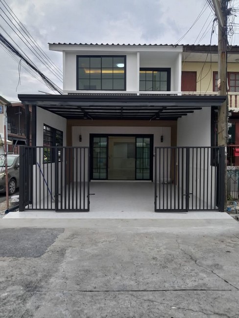 sss494 ขาย ทาวน์เฮ้าส์ 2 ชั้น หลังริม หมู่บ้าน บูรพา12 ดอนเมือง ซอยวัดเวฬุวนาราม 16