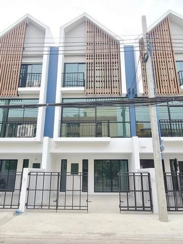 ขายอาคารพาณิชย์ 1 คูหา 3 ชั้น พื้นที่ 200 ตรม. โครงการ Deco ซ.สุขุมวิท 70 ทับ 5 ใกล้ BTS แบริ่ง