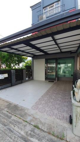 ให้เช่าโฮมออฟฟิศ 3 ชั้น เนื้อที่ 27 ตรว. หมู่บ้านชาลิสา ลาดพร้าว-วังหิน34 ใกล้ MRT ภาวนา