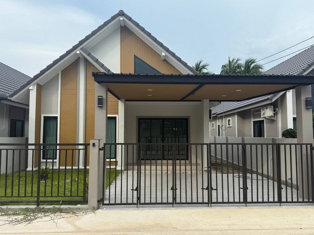 ให้เช่า บ้านเดี่ยว 50  ตร.วา  โครงการบ้านสวนทองสพรั่ง บ้านแพ้ว สมุทรสาคร    ZW535