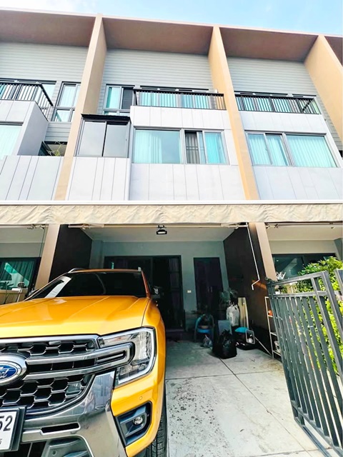 นครเขื่อนขันธ์ พระประแดง เฟอร์ครบ MRTวัดปริวาส ทาวน์เฮาส์ 3 ชั้น 21ตร.วา สาทร สุขสวัสดิ์ 37-41  221 ตร.ม.  