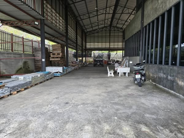 ให้เช่าพื้นที่โกดัง + คลังสินค้า 200 ตรว.ทำเลศักยภาพสูง ใกล้กรุงเทพ ใกล้ศูนย์กระจายสินค้าเซเว่น 
