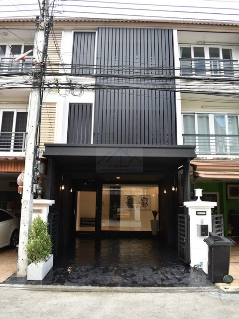 ขายทาวน์โฮม 3 ชั้น โครงการคาซ่า ซิตี้ สุคนธสวัสดิ์ 2 เกษตร-นวมินทร์ ใกล้เลียบด่วน  