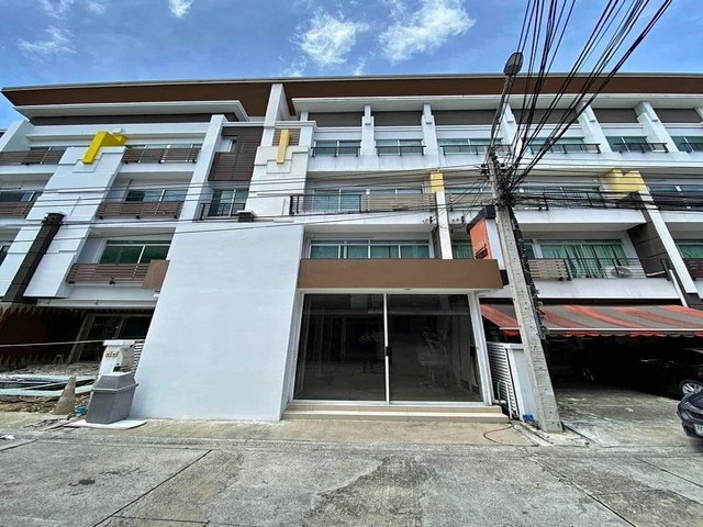 ให้เช่าโฮมออฟฟิศ 4 ชั้น  260 ตรม.บิสทาวน์ ลาดพร้าว Biztown Ladprao เฟอร์นิเจอร์ พร้อมใช้งาน เหมาะทำออฟฟิศ เดินถึงรถไฟฟ้า ใกล้เลียบด่วน 