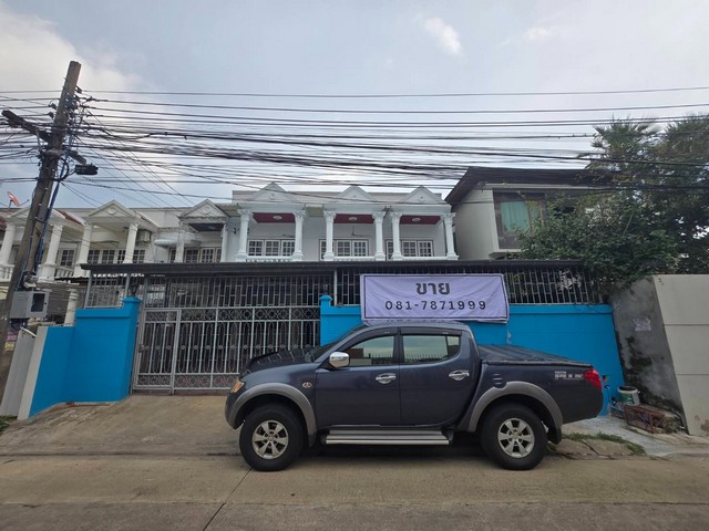 บ้าน 2 ชั้น ซอย พหลโยธิน 35 แยก 9 แขวงลาดยาว เขตจตุจักร กรุงเทพมหานคร