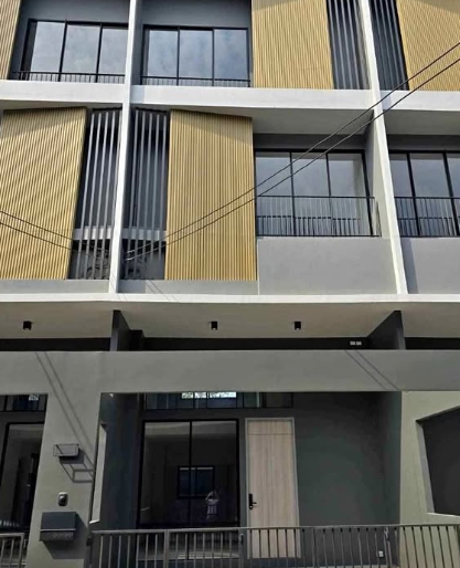 ให้เช่าทาวน์โฮม นิว โคฟ นอร์ธ ราชพฤกษ์  4 ห้องนอน 4 ห้องน้ำ