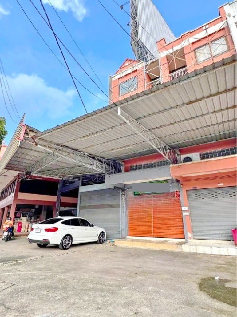 ให้เช่าอาคาร 3.5 ชั้น 1 คูหา ติดถนนใหญ่ 4 นอน ราชพฤกษ์ MRT บางรักน้อยท่าอิฐ 2.5 กม.20 ตร.วา.256 ตร.ม. 3 น้ำ รร.นานาชาติ ร่วมฤดี 1.6 กม. 