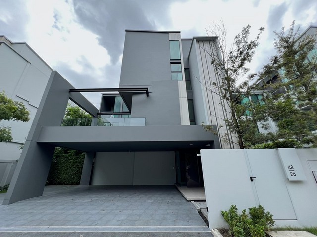 ให้เช่าบ้านเดี่ยว 3ชั้น โครงการ VIVE กรุงเทพกรีฑา ขนาด 81.6 ตรว 421 ตรม พร้อมลิฟท์ส่วนตัว (บ้านเปล่าพร้อมยกเฟอนิเจอร์เข้าอยู่ได้เลย )