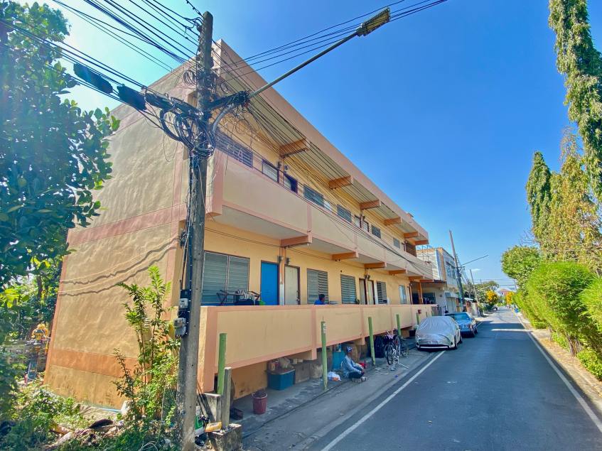 CH1118 ขายอพาร์ทเม้นท์ 2 ชั้น ขนาด 10 ห้องพร้อมร้านค้าและที่อยู่อาศัย ย่านปทุมฯ ปากเกร็ด วัดเทียนถวาย ซ่อมสร้าง