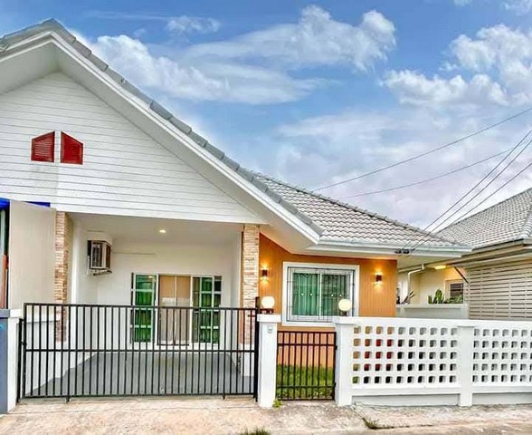  บ้านแฝดพัทยา   ผ่อนตรง  เอกมงคล8 อยู่ในโครงการเดียวกับเอกธารา1 บุญสัมพันธ์1-เขาตาโล