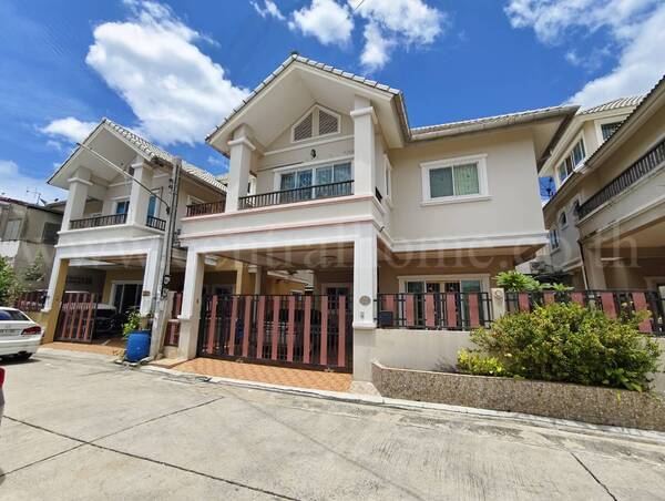 บ้านเดี่ยว หมู่บ้านอิ่มอัมพร 2 ซอยราชพฤกษ์ 9 พร้อมเฟอร์นิเจอร์ ราคาถูก 