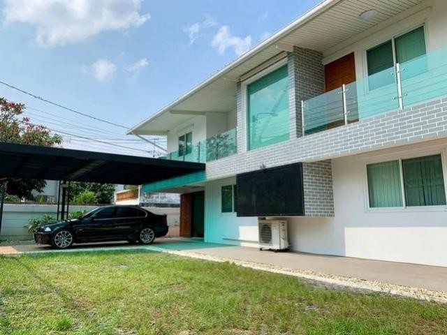 ให้เช่าบ้านเดี่ยว 2 ชั้น 80 ตรว. 5 ห้องนอน เสนานิคม-โชคชัย4 เข้า-ออกได้หลายเส้นทาง