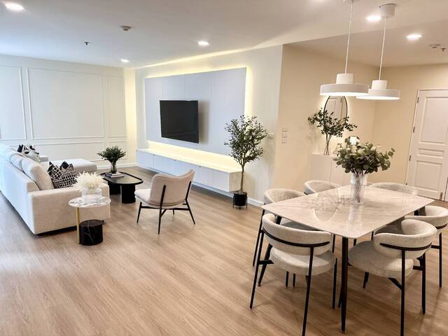 Luxury 3-Bedroom Condo for Rent at Grand Langsuan – Fully Renovated & Furnished