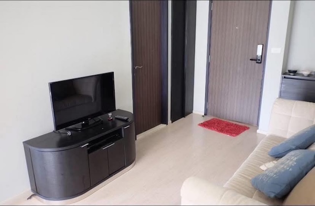 Rhythm Sukhumvit 44 Clean comfortable convenient 7th floor BTS Phra Khanong