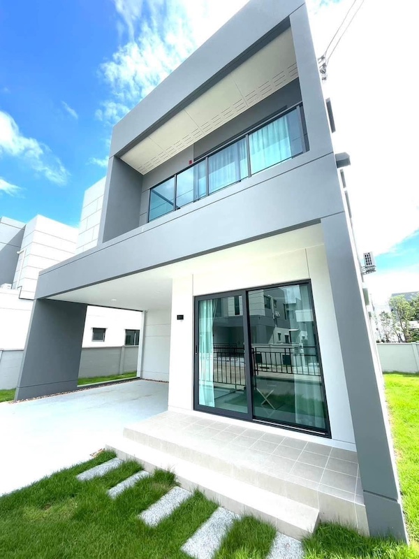 BH3417 ให้เช่าบ้านเดี่ยว Centro Bangna (โครงการใหม่) ใกล้ Mega Bangna เพียง 5 นาที