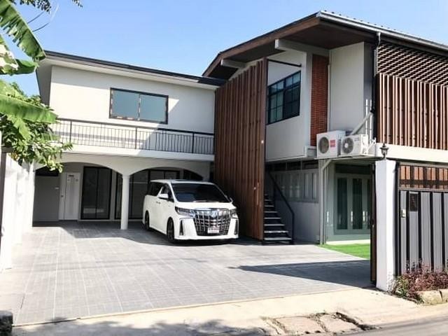  ให้เช่าบ้านเดี่ยว 2ชั้น ตกแต่งสวยพร้อมอยู่ 6ห้องนอน ถนนลาดพร้าวซอย 35 