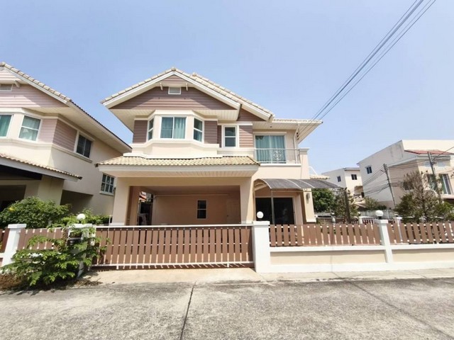 ขาย/ให้เช่าบ้านเดี่ยว 2 ชั้น มบ.มณีรินทร์บางแสน ขนาด 59ตรว 3นอน หลังมุุม พื้นที่เยอะ สภาพดี ใกล้บางแสน มหาลัยบูรพา ตลาดหนองมน บ้านปึก ชลบุรี