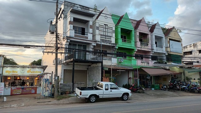 ขายทาวน์เฮาส์ 2 ชั้น ปากเป็ดขอนแก่น ติดถนนสีหราชเดโชไชยติดถนนเปิดร้านค้าขายได้