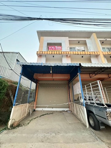 ขายขาดทุนอาคารพาณิชย์ 3 ชั้น ติดถนนสายแม่สอด-อุ้มผาง ใกล้วงเวียนแม่สอดและสมาคมยิงปืนแม่สอด