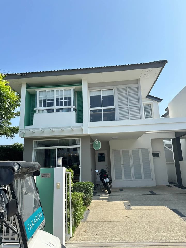 BH3413 ให้เช่าบ้านเดี่ยว 2 ชั้น สไตล์โมเดิร์น 3ห้องนอน 3ห้องน้ำ  โครงการบ้านแฝดสไตล์บ้านเดี่ยว Trendy Tara Bangna ถนนบางนา-ตราด กม.16