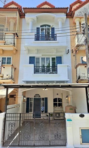 ให้เช่าทาวโฮมใกล้รถไฟฟ้าสายสีชมพู สถานีปากเกร็ด ใกล้ห้างสรรพสินค้าเซ็นทรัลแจ้งวัฒนะ, เมเจอร์ ปากเกร็ด, เมืองทองธานี