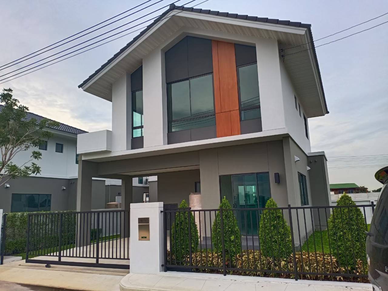 BH2933 ให้เช่า-ขายบ้านเดี่ยว หมู่บ้าน Perfect park ราชพฤกษ์-ปทุมธานี บ้านติดทะเลสาบ ใกล้โรงเรียนสารสาสน์วิเทศราชพฤกษ์ พร้อมอยู่
