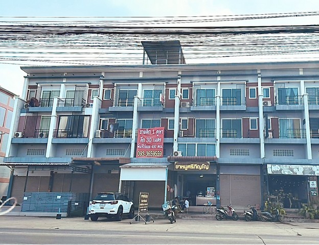 ขายทาวน์โฮม 3 ชั้นครึ่งลำลูกกาคลอง2 ถนน เพ่งน้อยไม้ ใกล้ตลาดนานาเจริญ 
