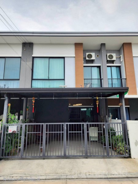 ขายทาวน์โฮม 2 ชั้น Unio Town  เพชรเกษม 110 เนื้อที่ 18.5 ตรว 3นอน 2น้ำ ห้องครัวบิวท์อิน พร้อมเฟอร์นิเจอร์ - ghd000631