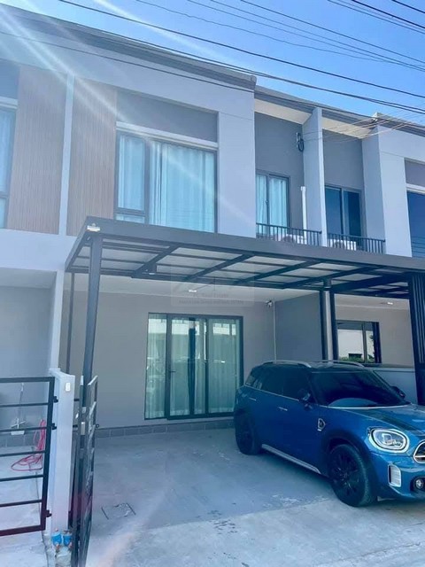 ให้เช่าทาวน์โฮม 2 ชั้น 3 ห้องนอน โครงการ Pleno สุขุมวิท-บางนา 2 เฟอร์พร้อมอยู่ ใกล้เมกะบางนา