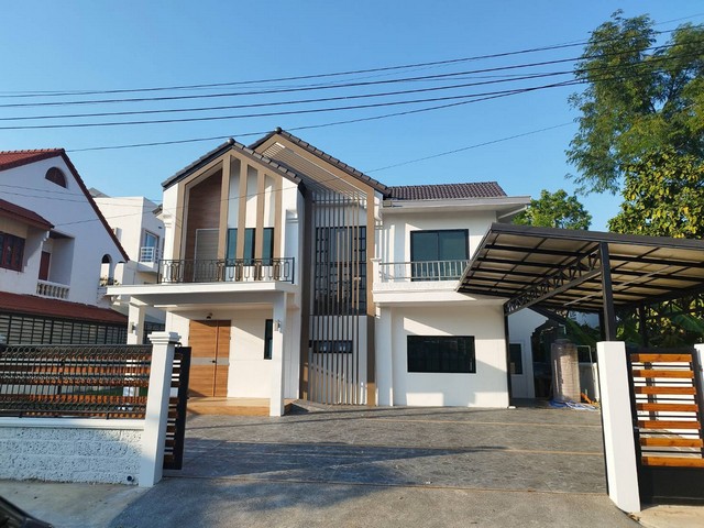 ขายบ้านเดี่ยว 2 ชั้น หมู่บ้านสินทรัพย์นคร พุทธมณฑลสาย 2 เขตบางแค กรุงเทพฯ รีโนเวทใหม่ทั้งหลัง