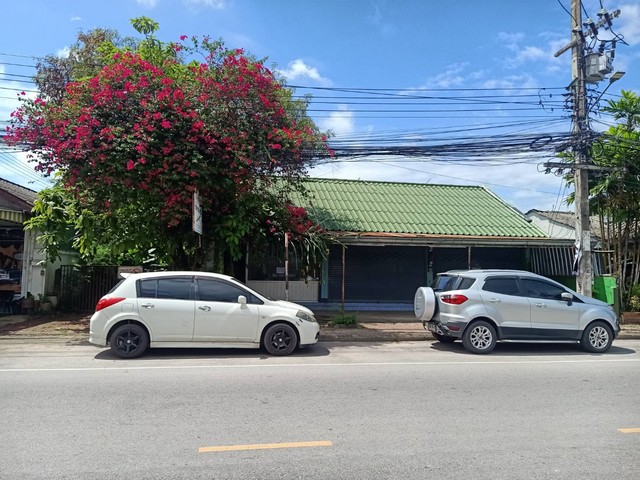 เซ้งกิจการ  คลินิกทำฟัน คลินิกทันตกรรมเทคนิค  ต.ในเมือง อ.เมือง จ.ลำพูน