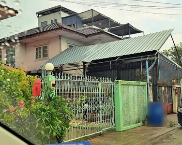  L#25912  (L082781) ขายด่วน ๆ บ้าน จรัญวิลล่า  พื้นที่ =  0 Rai 0 ngan 63 sq.wa  ใกล้กับ ถนนบรมราชชนนี  ราคา งาม