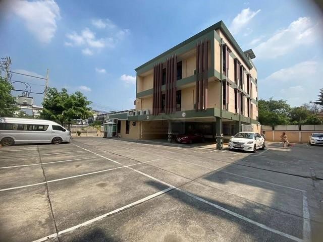 ให้เช่าอาคารสำนักงาน 3 ชั้น ประชาอุทิศ 15 ดอนเมือง พื้นที่728 ตรม. ใกล้สนามบินดอนเมือง 