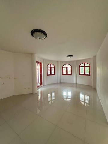 ขายคอนโดฌ็องเซลิเซ่ แจ้งวัฒนะ เลี่ยงเมืองปากเกร็ด 11 Tel.0999983897