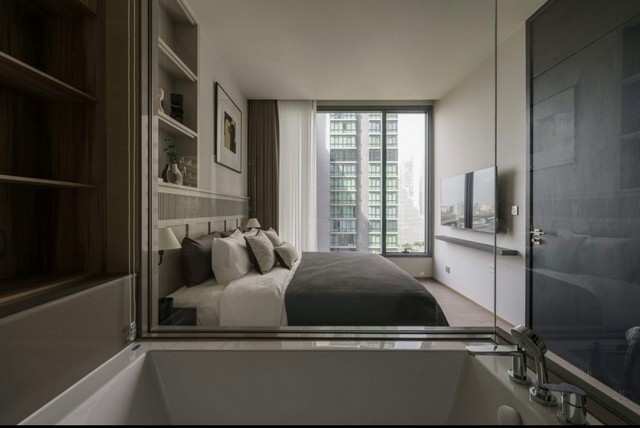 ขายคอนโด 1 ห้องนอน The Esse Asoke ชั้น 16 ขนาด 45 ตร.ม. ทิศเหนือ วิวเมือง เฟอร์หรู ใกล้ BTS อโศก