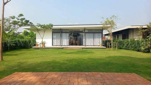 B1 บ้านพักตากอากาศ บางเลน นครปฐม เฟอร์นิเจอร์ไม้สัก พร้อมเข้าอยู่