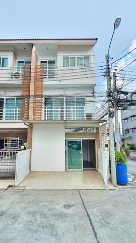 ให้เช่าทาวน์โฮม 3 ชั้น 20 ตรว. หมู่บ้านโฮมอินทาวน์ พหลโยธิน 73 ใกล้รถไฟฟ้า สถานี คปอ