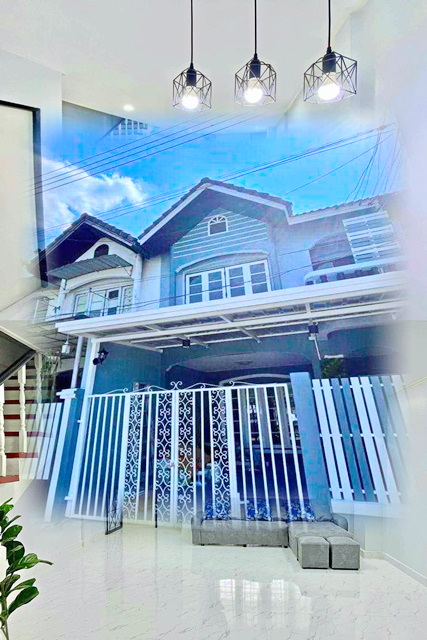 เฟอร์บิวท์อิน ให้เช่าทาวน์เฮ้าส์ 2 ชั้นรพ.ธัญบุรี 2.5 กม. ติดมอเตอร์เวย์ คลอง5  3 นอน  ม.อีสเทิร์นเอเชีย 2.2 กม. 2 น้ำ .20 ตร.วา  ราชา 