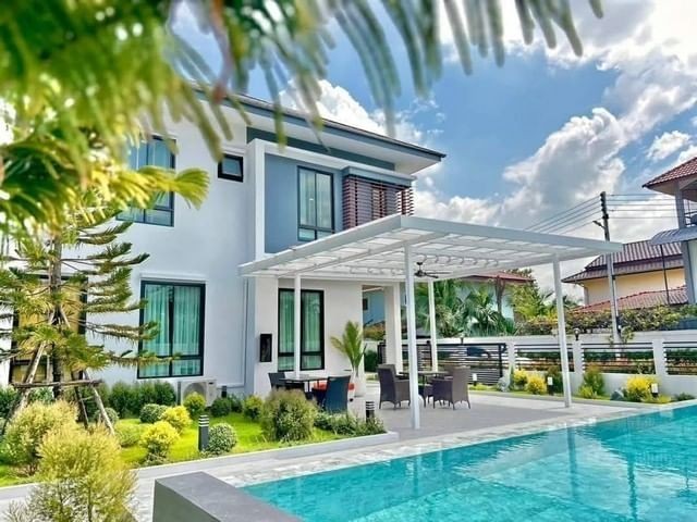 ขาย Pollvilla For sale ห้วยใหญ่ บางละมุง  ชลบุรี   แถมเฟอร์นิเจอร์ และเครื่องใช้ไฟฟ้าทั้งหลัง