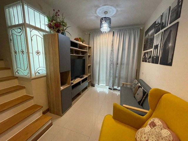 P827 ให้เช่าทาวน์เฮ้าส์ 2 ชั้น โครงการ โกลเด้น ทาวน์ บางนา-สวนหลวง Golden Town Bangna-Suanluang ห้องมุม ไม่รับสัตว์เลี้ยง เหมาะอยู่อาศัย