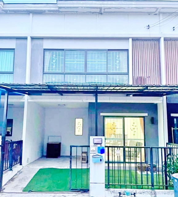 ไชน่าทาวน์ ศาลายา เซ็นทรัล ศาลายา 450 ม. ทาวน์เฮาส์ 2 ชั้น 25ตร.วา.192 ตร.ม.3นอน 2 น้ำ ติดถนน ม.มหิดล ศาลายา 4.6 กม. รพ.ศาลายา 3.1 กม. 